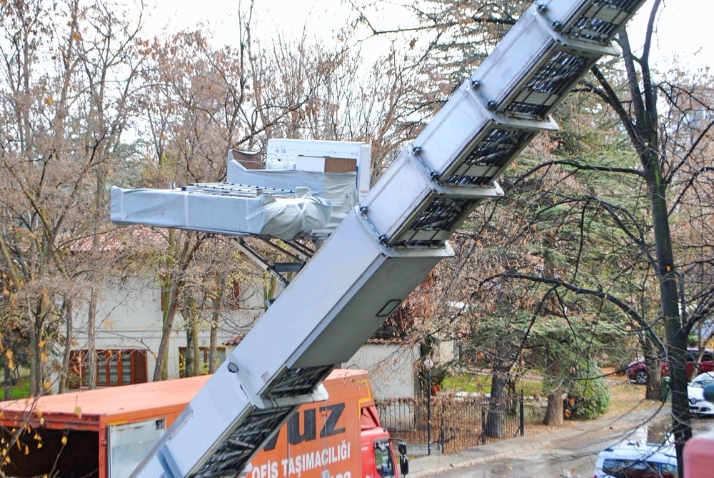 Location Monte Meuble Rennes avec operateur